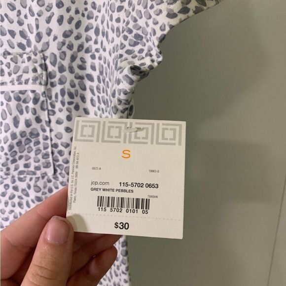 Liz Claiborne NEW Small Grey White Pebble Sleep Shirt - Picture 3 of 5